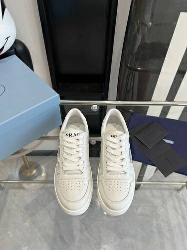 Picture of Prada Shoes Women _SKUfw157621685fw